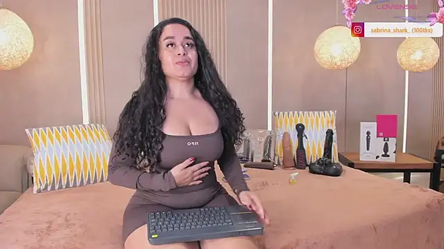 sabrina_shark_ webcam