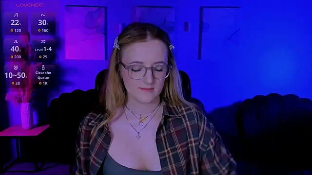 luna_berryy webcam