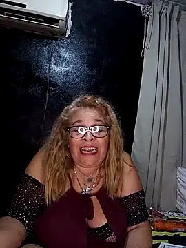 momismilf544 webcam