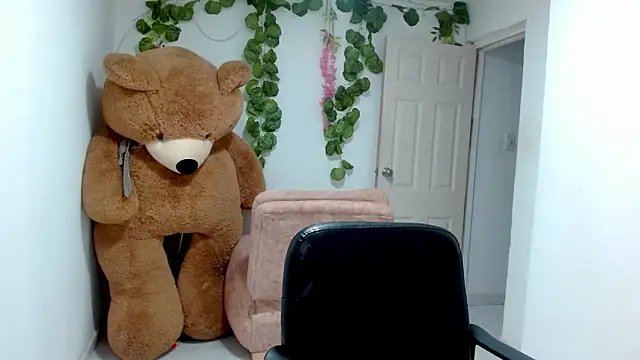 soofia_1609 webcam