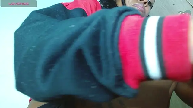 avaleri_cherry webcam