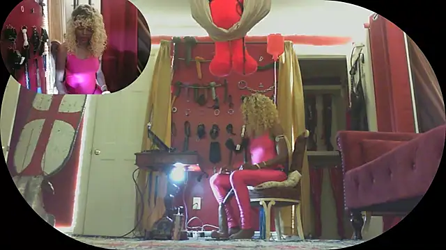 TheMississippiMadame webcam