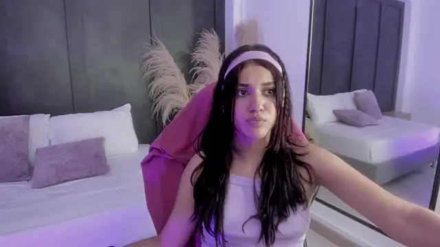 cristin_collins webcam