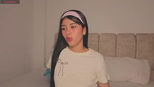 IsaYourDolly webcam