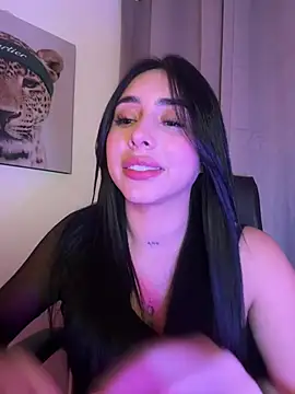 Webcam Model (IsabellaNoir_)  is live.Free join now!