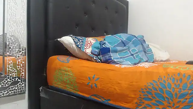 dirtydoll_latina webcam