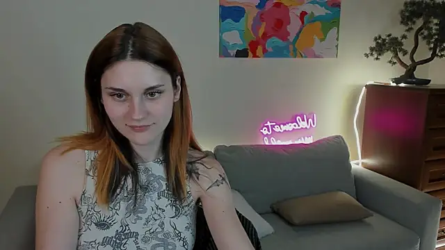 elani_lune webcam