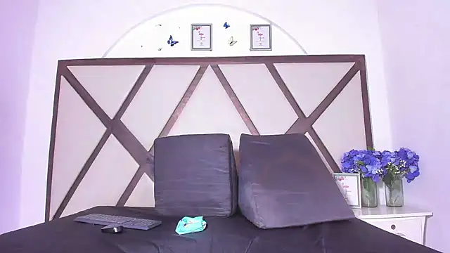 hugexboobs69 webcam