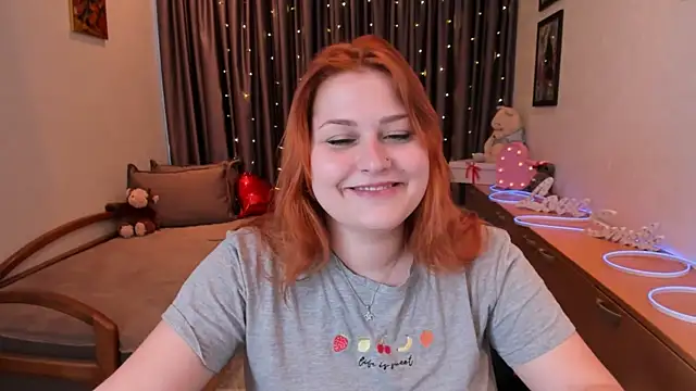 NoraLiin webcam