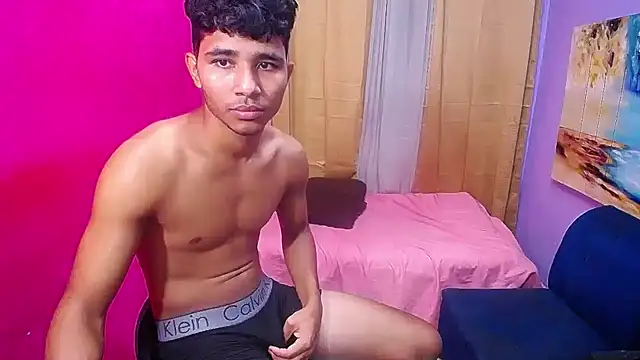 bitch_destroy webcam