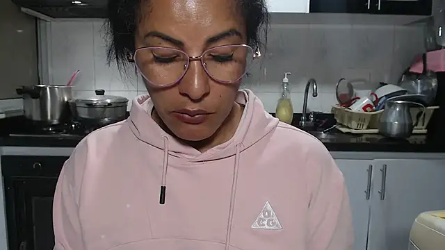 kateleyagrey webcam