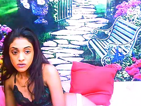 IndianPretty14u2Luv webcam
