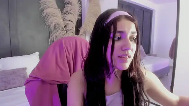 cristin_collins webcam
