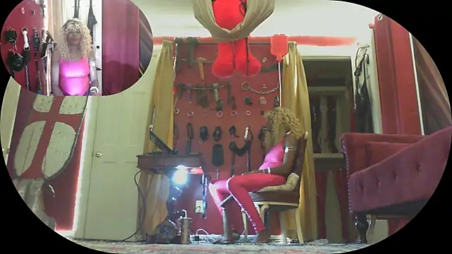 TheMississippiMadame webcam