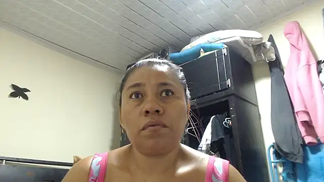 adrixxx38 webcam