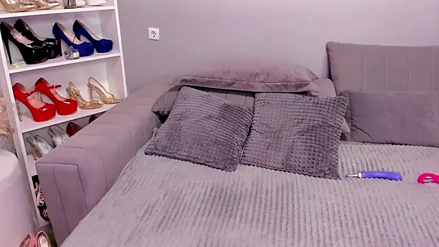 Jullia_Moor webcam
