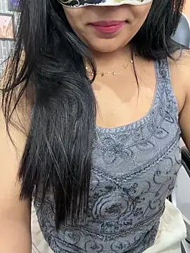 escape_with_me (F young) - 💖full nude striptease