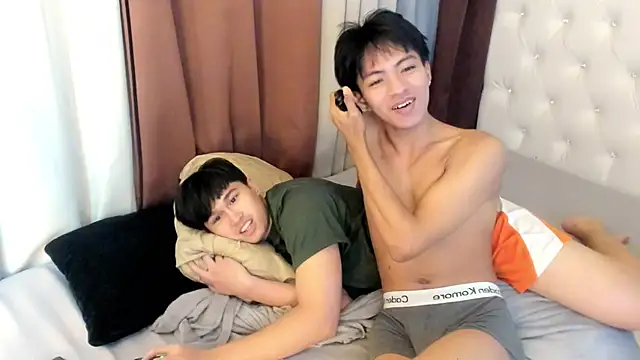 Mooelie - Male webcam sex chat