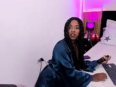 Pauline_Fox webcam