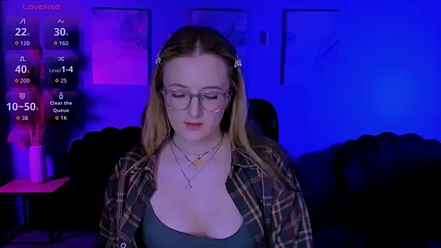 luna_berryy webcam