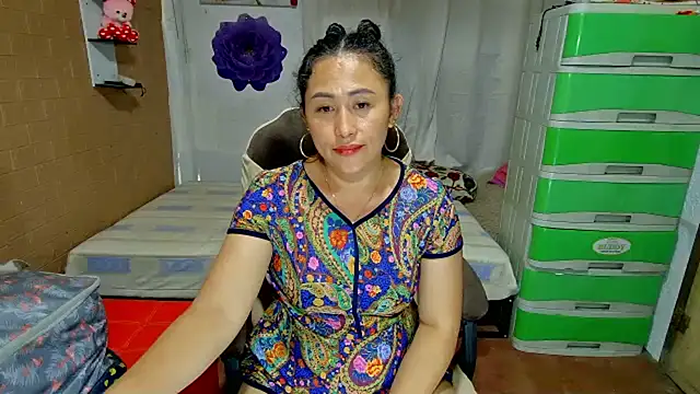 Filipina_Desire webcam