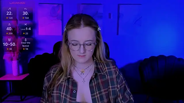 luna_berryy webcam