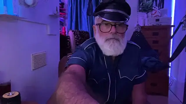 LeatherSdaddy live sex cam