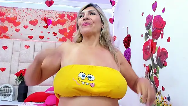 Celeste_Lincon webcam