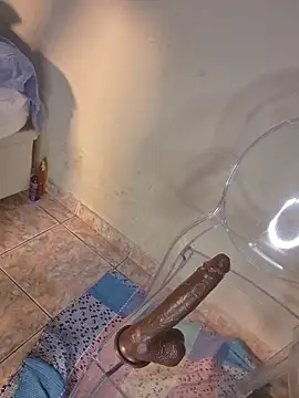 Paulette-squirt