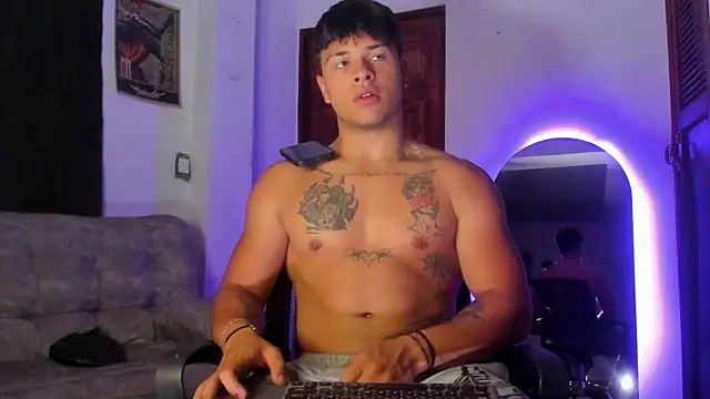 Dominic_Biker__ webcam