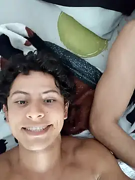 whit3_raven_ webcam