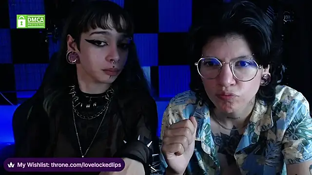 lovelockedlips webcam