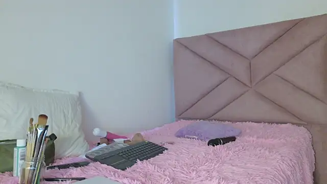 eva_sin18 live sex cam