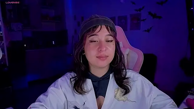 Celeste_Bauman webcam