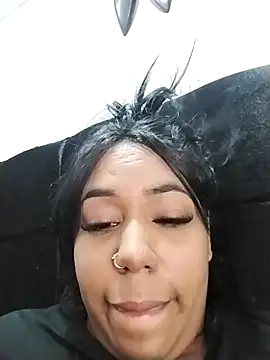 emma_purple_ webcam