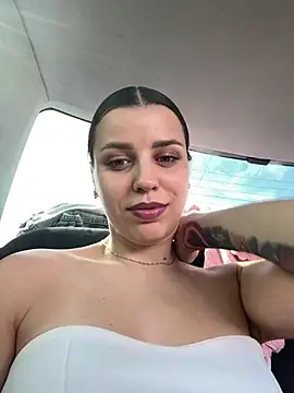 Hottest_Mia