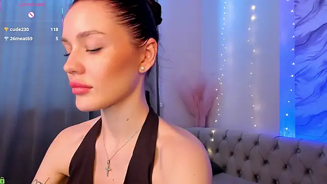 Aria_Mila webcam