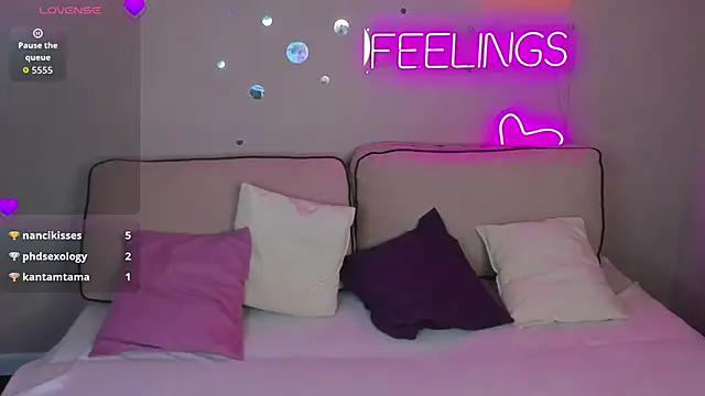 Ella_Burns webcam