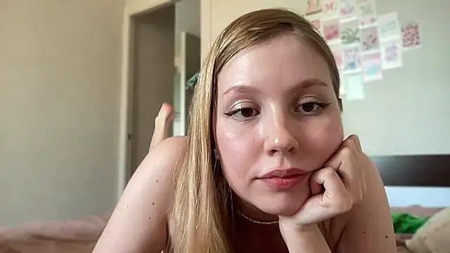 HoneyAudrey webcam