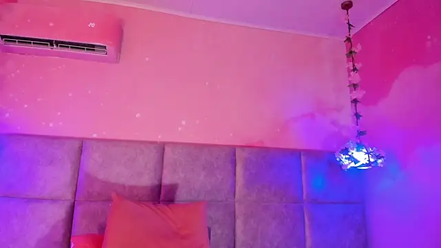 Lushi_Love webcam