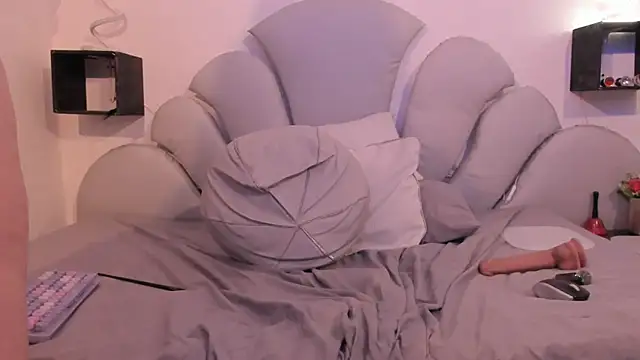 Emmily-sweet webcam