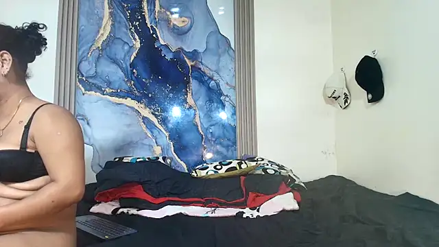 raven_robin_ webcam