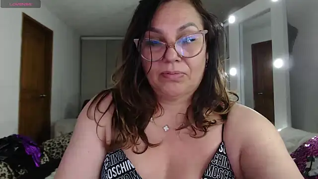 Myrnasexxx webcam