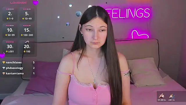 Ella_Burns webcam