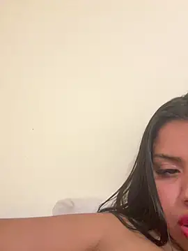 Webcam Model (sexylacolombiana)  is live.Free join now!