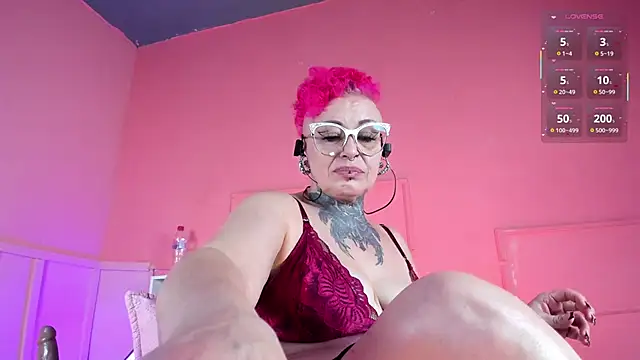 MATURE_HARDCORE webcam