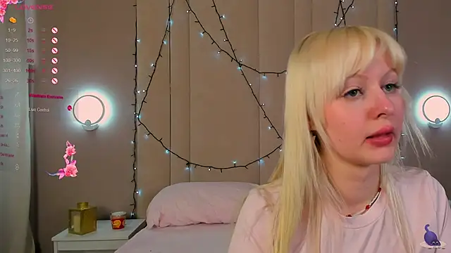 AdeleSilvy webcam