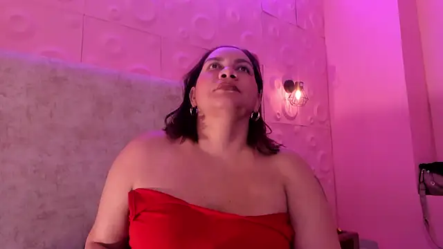 mia_coral1 webcam