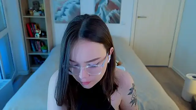 MilenaSaint webcam