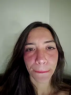 loveuu-bae webcam